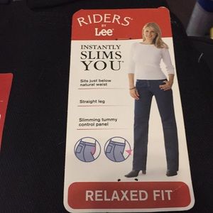 Riders by Lee instantly slims you 18p Black